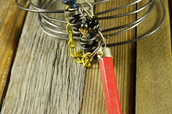 Industrial red pencil steel wire bracelet