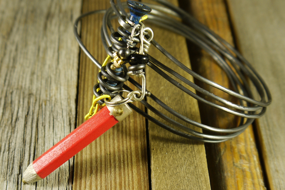 Industrial red pencil steel wire bracelet