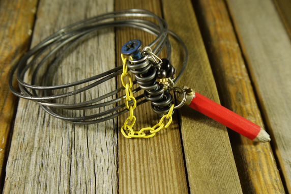 Industrial red pencil steel wire bracelet