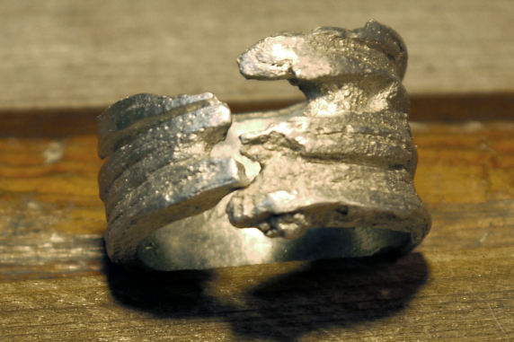 Unisex pewter organic wood look ring