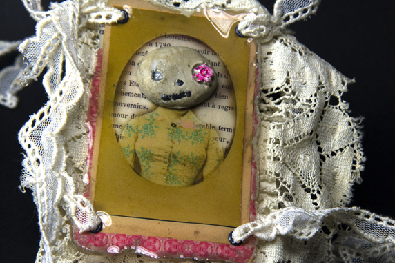 Day of the Dead skully with pink flower eye