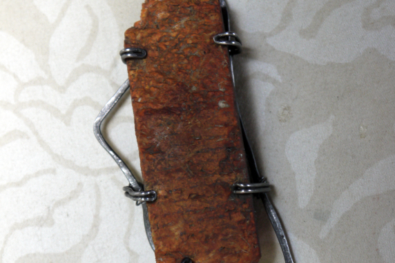 "Jazzy Terrain" orange brick steel wire pendant necklace