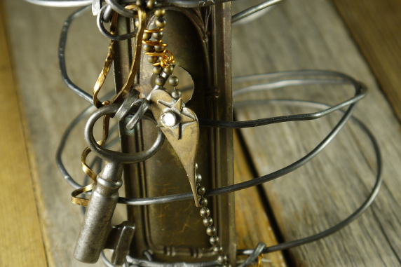 Industrial key hole steel wire bracelet
