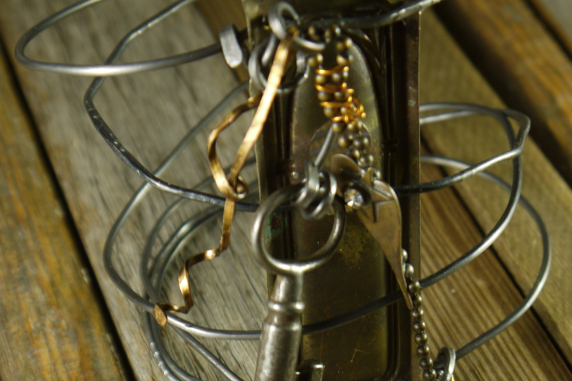 Industrial key hole steel wire bracelet