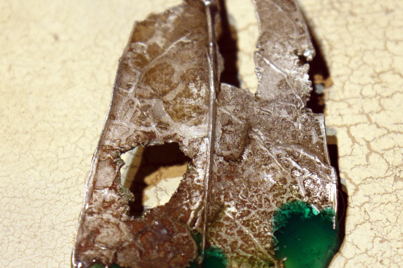 Sterling silver leaf pendant with resin