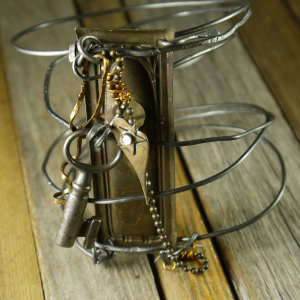 Industrial key hole steel wire bracelet