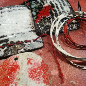 Enamel on recycled steel